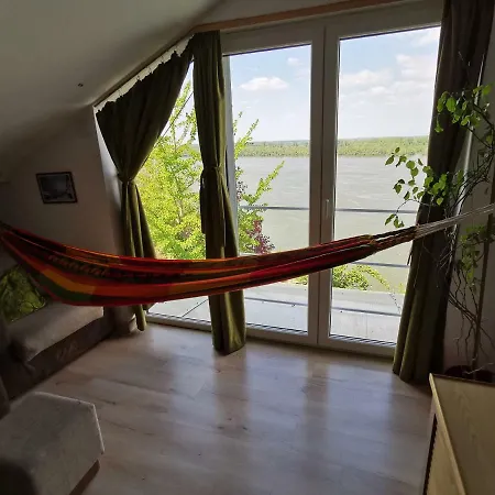 Gardos Riverview Apartment Belgrade